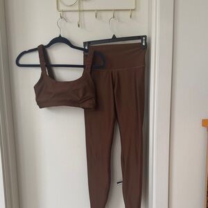 ALO Yoga Brown Leggings and Top Set